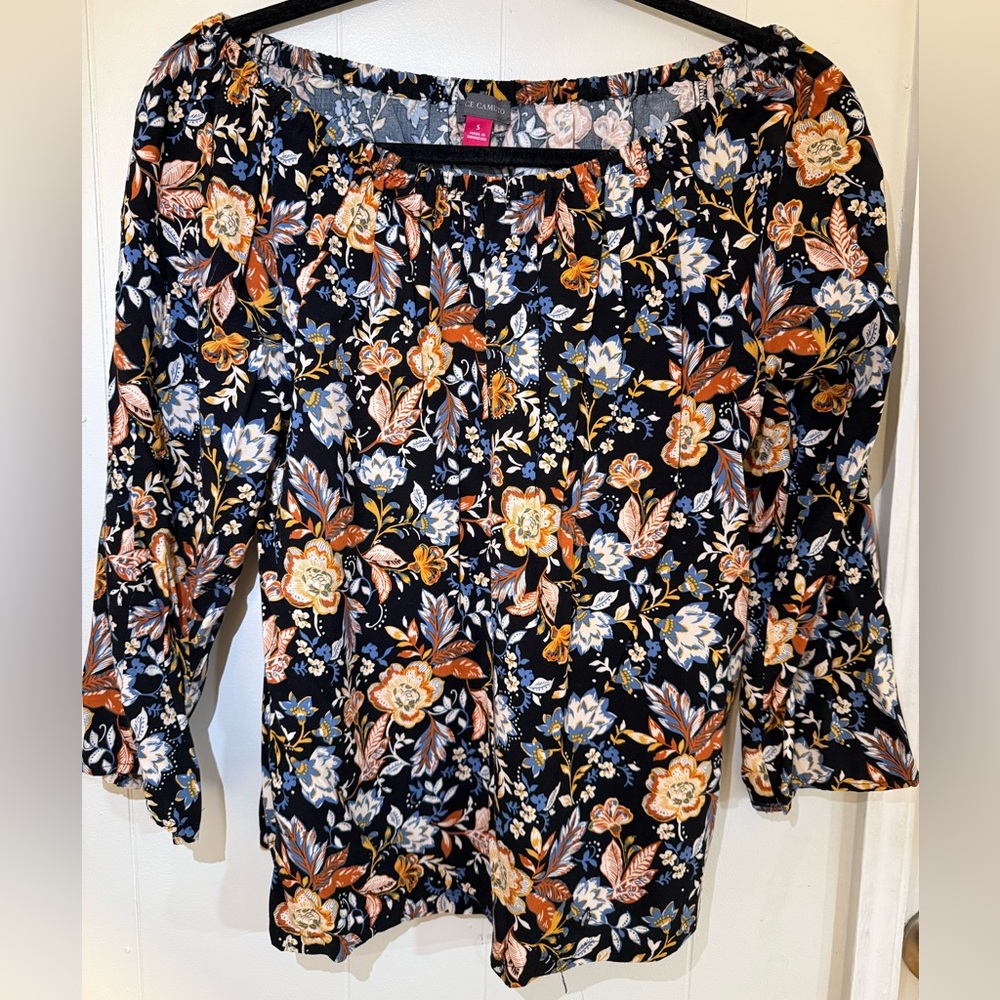 Vince Camuto Off-the-shoulder shirt - Picture 2 of 6